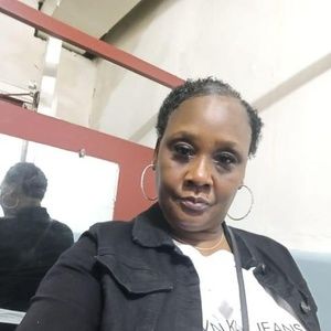 Meet your Posher, Yolanda